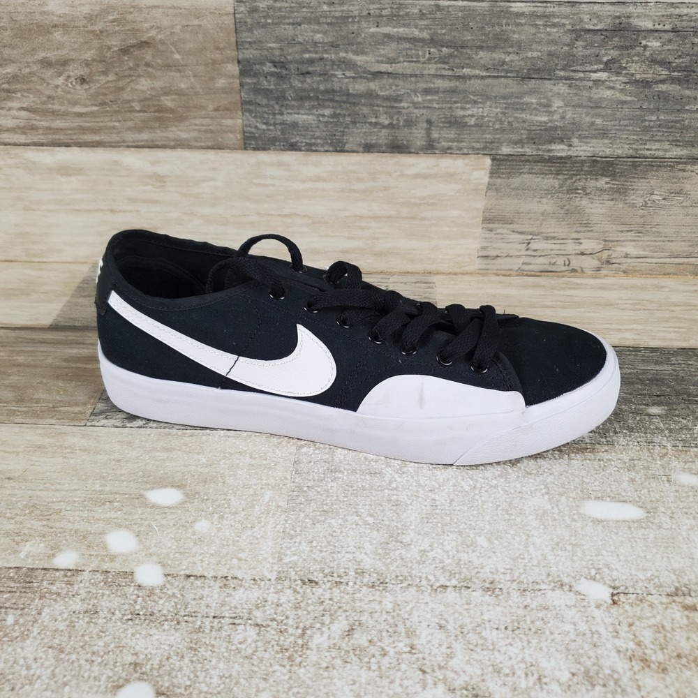 Nike SB Blazer Court Mens Shoes Sz 6 Black White Skateboarding Lace-Up Sneakers